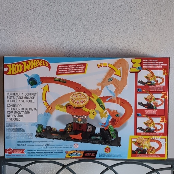 Hotwheels Pizza Slam Cobra Attack Racing Set,New In Box. - Picture 2 of 3